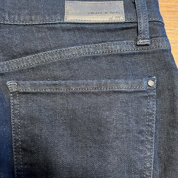 DKNY SoHo Skinny Jeans Sz 12 - Picture 3 of 5